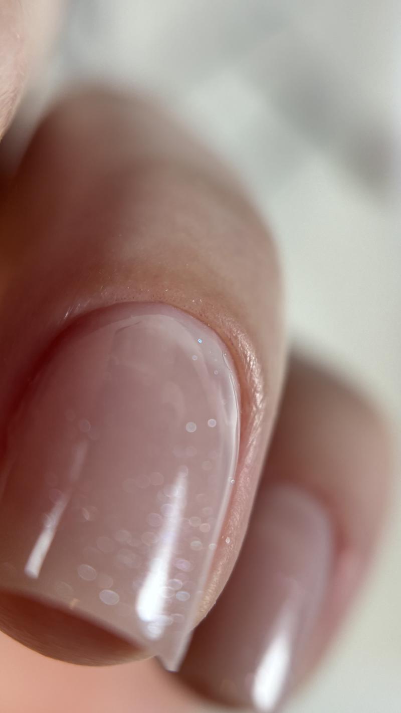 Russische Maniküre — Akzent Nagelhaut & Base